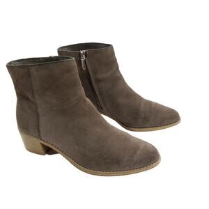 Clarks 8 Suede Leather Bootie‎ Women Breccan Myth Brown Zip Stack 2" Ankle Boots